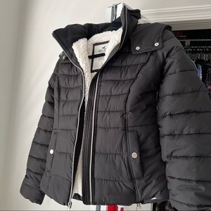 HOLLISTER PUFFER JACKET